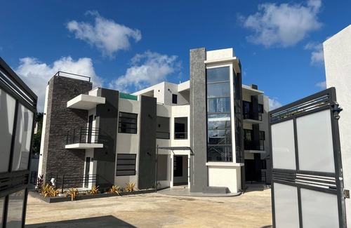 Mount Salem Apartment | Affluence - Luxury 1Bedroom Apt in Montego Bay, Central with Rooftop Pool
