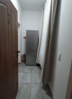 Simmering Apartment | Affordable 5-BR Shared Apartment/Enkplatz U3 Getaway