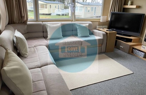 Minehead Ski Chalet | Affordable Caravan Holidays, Butlins Minehead