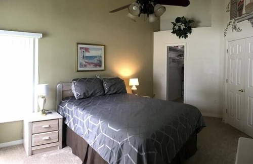 Thousand Oaks House | Affordable Conservation View home with south-east facing pool -4BR / 2BA : Free Wi Fi