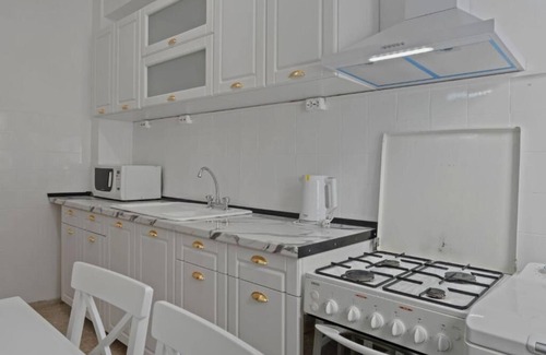 Sector 6 Apartment | AFI Mall 3 Bedrooms Apartment - Perfect for Families or Groups