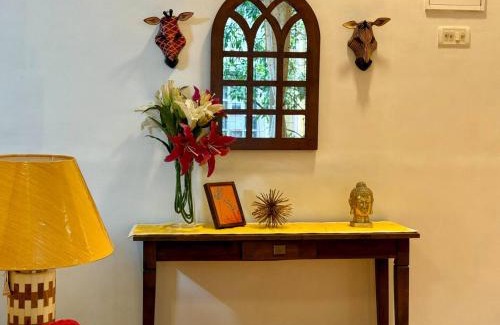 Khattalwada Apartment | African Sojourn 1 bed 2 bath Spacious Prkg Dominos 2