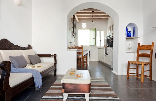 Panormos House | Ageri Two Bedroom Traditional House