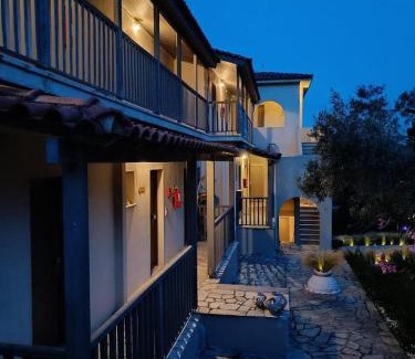 Koukounaries Apartment | Aggelos Grand