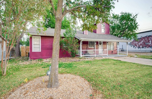 North Garden Acres Cottage | Aggie Game Day Retreat ~ 1 Mi to Texas A & M!