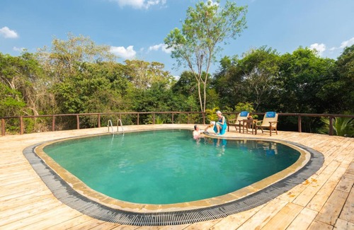 Kalaoya Hotel | Aggressor Safari Lodge