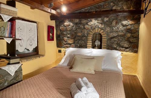 Lilaia House | Agoriani Art Studio - Sweet little cottage