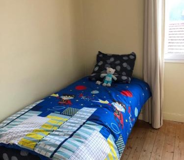 Cherbourg-en-Cotentin Apartment | Agréable maison de ville ,calme avec tous les commerces à 150M