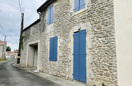 Le Gua House | Agréable Maison à 14kms de la mer