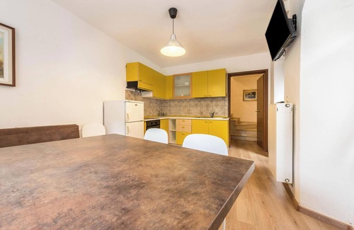 Canale di Tenno Apartment | Agriturismo "Al Gallo Nero Giallo" near Lake Garda with Mountain View & Terrace