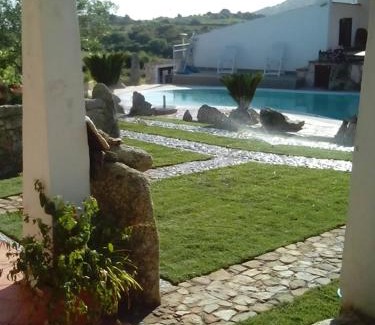 Berchidda Bed & Breakfast | Agriturismo B&B Domo De Resteblas