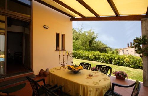 Crespina House | Agriturismo La Serra