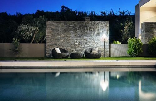 Tsilivi Villa | Aguacate Glafki with heated private swimming pool