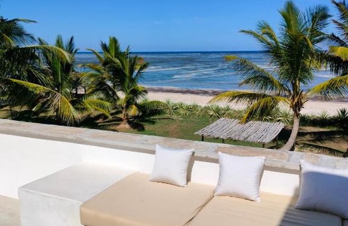 Mtwapa House | Ahadi Villa mit Pool & Strandzugang
