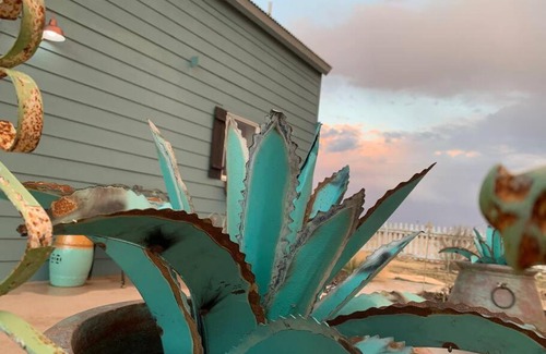 Levelland House | Ahava Honey Farm Cottage