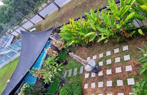 Shah Alam House | Ahmad's Homestay & Pool di Bukit Cerakah, Shah Alam