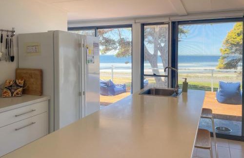 Para Wurlie House | Ahoy Point Turton