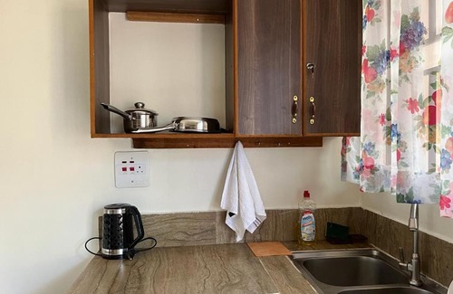 Jinja Bed & Breakfast | Ahva I Residence