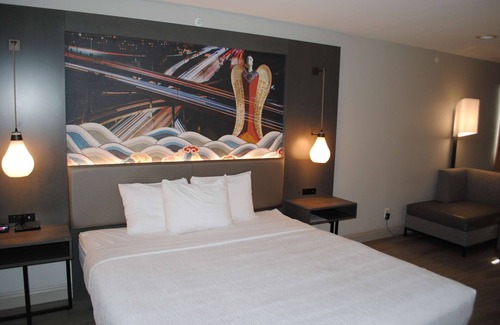 Chinatown Hotel | Aiden Los Angeles Downtown Dragon Gate Inn