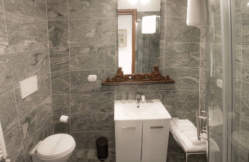 Chiesa Rossa House | Aiello Suites Executive