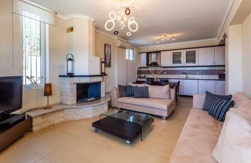 Diasella House | Aigli Fully Equipped Getaway - Seaview Lux Retreat