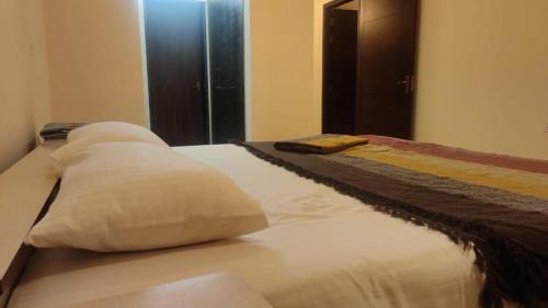 Adyar Apartment | Aikya Kadri #Your Home Away from Home# non Smoke# Vegetarians Preferred# Strictly for Families