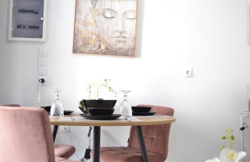 Agios Dimitrios Apartment | AIOLOS near metro Apartment in ALIMOS