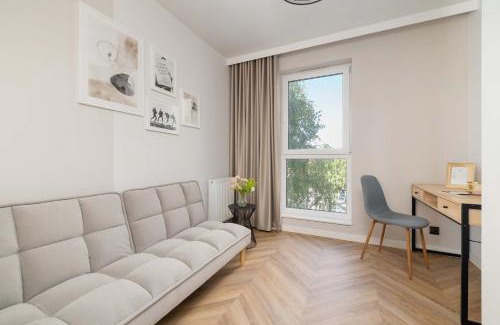 Tychy Apartment | Air Conditioned Apartment in Tychy with Parking and Desk by Noclegi Renters