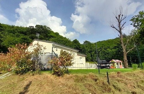 Thueyts House | AIR-CONDITIONED HOUSE WITH SWIMMING POOL, TERRACE, GROUNDS - CALM AND NATURE - GREENERY