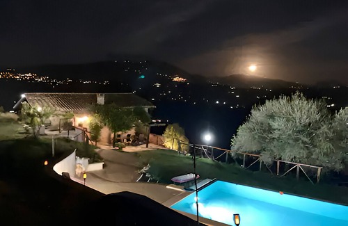 La Forma House | Air-conditioned house with swimming pool in the vineyards