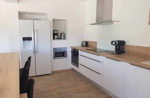Potelieres Villa | Air-conditioned villa, sleeps 8, Individual pool, Gard limite Ardèche, Uzès