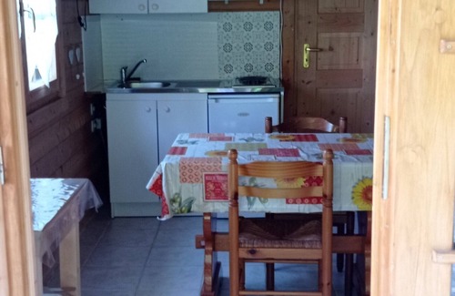 Bouc-Bel-Air Ski Chalet | Air-conditioned wellness cabin for 2 pool&spa, quiet garden 10' from Aix-en-Pce