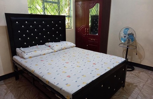Boma la Ngombe Bed & Breakfast | Airb&b Homestay