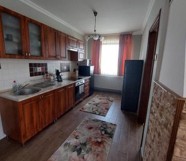 Debrecen Apartment | Akácvirág Airport Vendégház