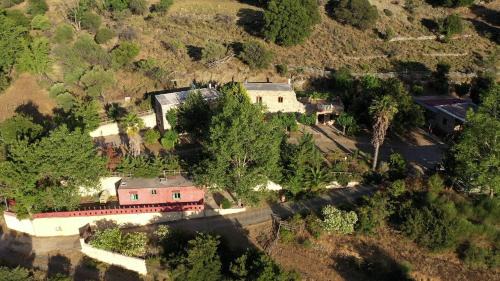 Kato Simi Apartment | Akros Oreon Junior Suite Amori