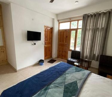 Jagatsukh Hotel | aKumar Way Inn