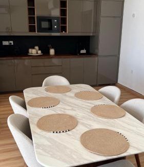 Al Ashkharah Villa | Al Marsa