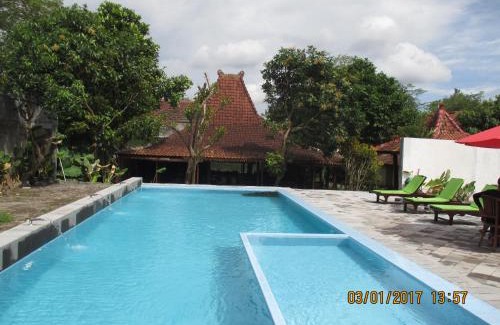 Depok House | Alam Jogja Resort Mitra RedDoorz