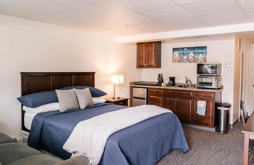 Delta Junction Hotel | Alaska Frontier Inn