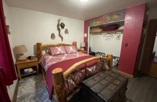 Seward Apartment | Alaska's Point of View Full Suite