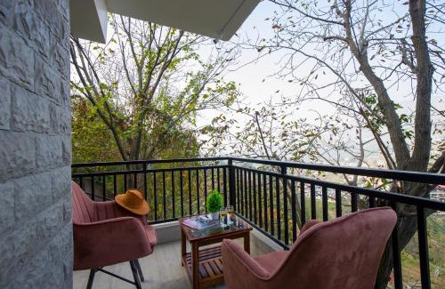 Deoghat Apartment | Alaya Stays 3 BHK on the First Floor with Gazebo - Walnut Stays