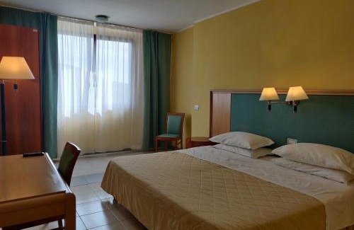Capracotta Hotel | Albergo Conte Max