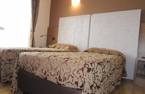 Veveri Hotel | Albergo Ristorante Delfino