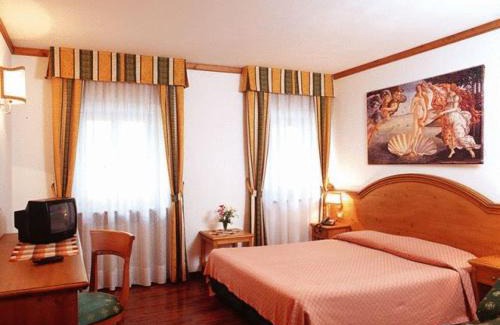 Forni Avoltri Hotel | Albergo Scarpone