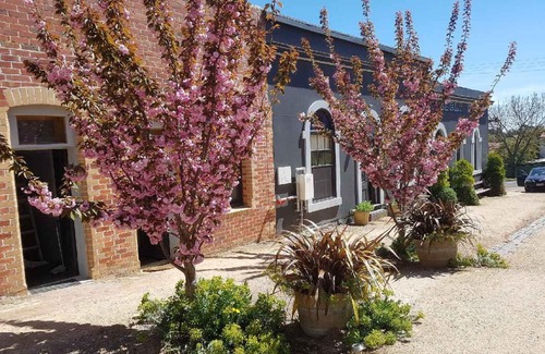 Daylesford House | Albert Hotel Daylesford