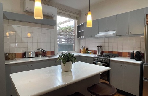 Albert Park Apartment | Albert Park Beach Beauty