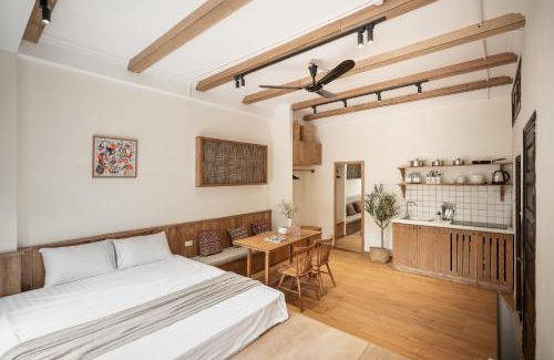 Hai Ba Trung Apartment | ALBERTLEVY Vintage Housing-City Centre-Jacuzzi-Late Check out