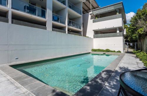 Albion Apartment | Albion Stay Spacious Patio, Pool & Near Transport