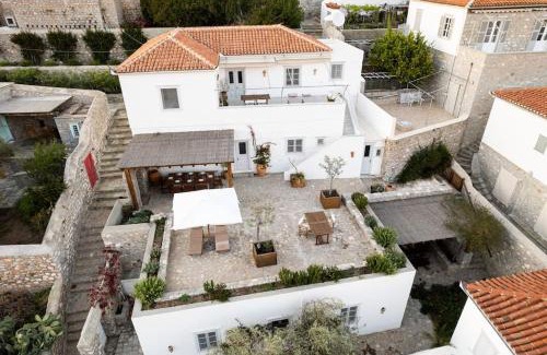 Hydra Villa | Alethea Villa