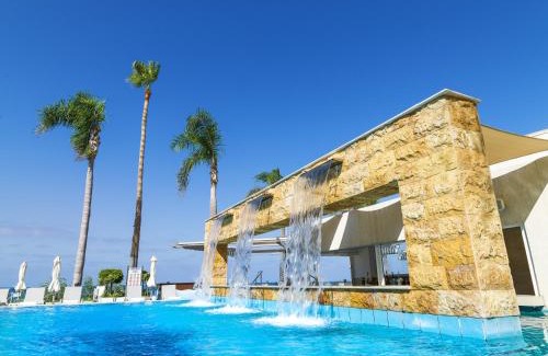 Paphos Hotel | Alexander The Great Beach Hotel